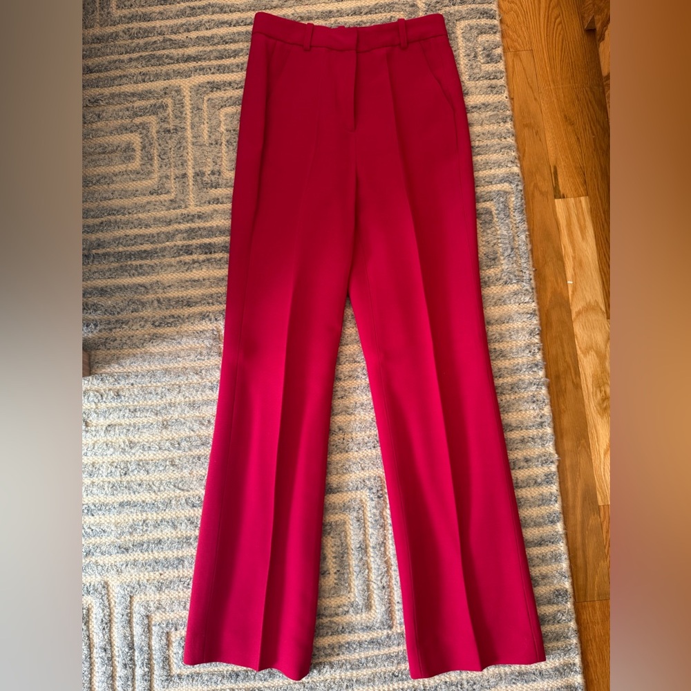 The Fold Mantello Straight-Leg Crepe Pants in Magenta